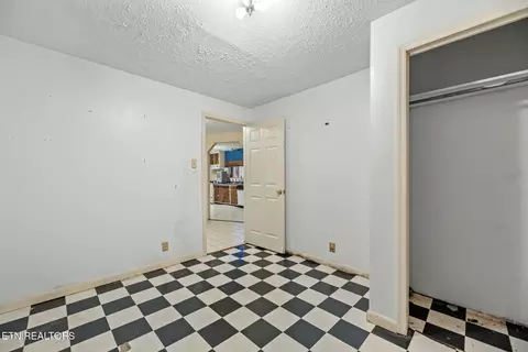 114 Loop Rd, Powell, TN 37849 photo 17