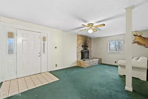 114 Loop Rd, Powell, TN 37849 photo 5