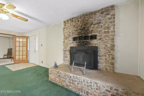 114 Loop Rd, Powell, TN 37849 photo 7