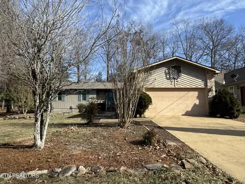 22 Overlook Ter, Crossville, TN 38558