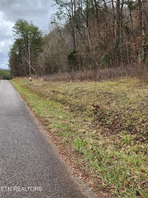 912 Belltown Rd, Tellico Plains, TN 37385