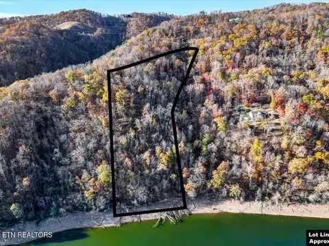 807 Wilderness Dr, Mooresburg, TN 37811