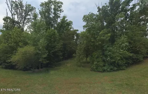 000 SE Old Pond Rd, Cleveland, TN 37323