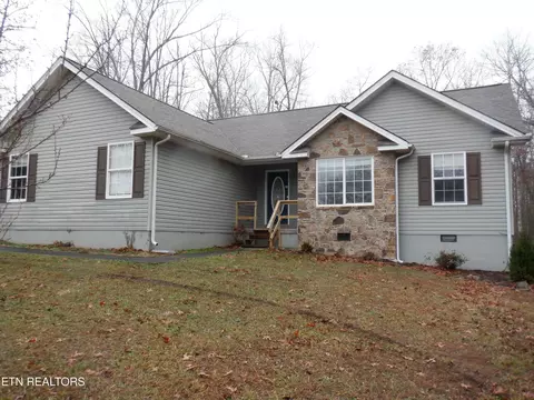296 Georgee Rd, Jamestown, TN 38556