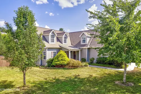 271 Alexis Ln, Lenoir City, TN 37772