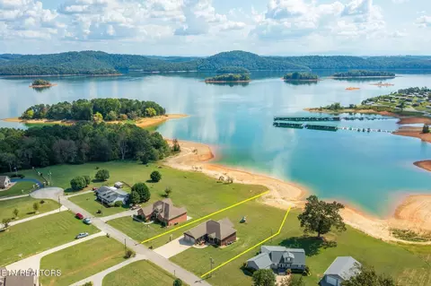 558 Peninsula Pt, Rutledge, TN 37861