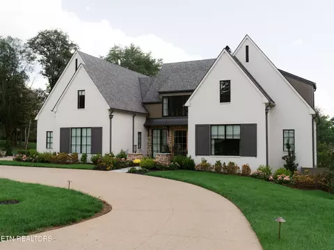 6700 Stone Mill Dr, Knoxville, TN 37919