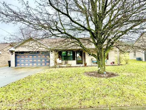 7018 Alice Springs Ln, Corryton, TN 37721