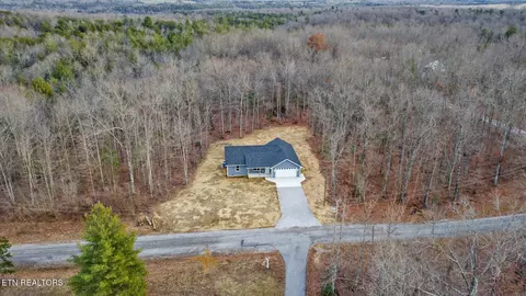 181 Jay Loop, Jamestown, TN 38556