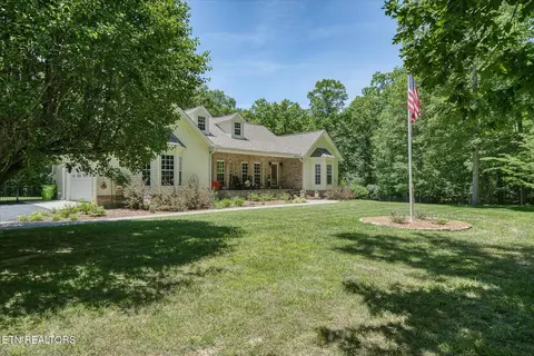 120 Carrie Dr, Crossville, TN 38572