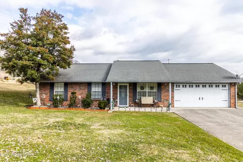 817 Spinnaker Rd, Knoxville, TN 37934