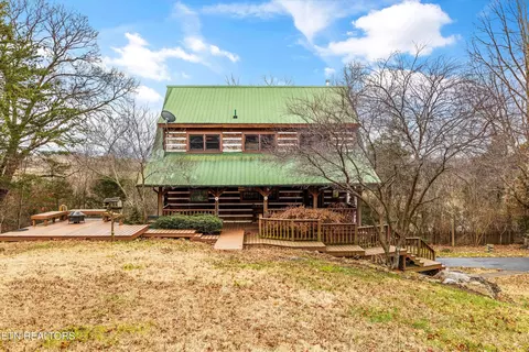 249 Pumpkin Bloom Ln, Greeneville, TN 37743
