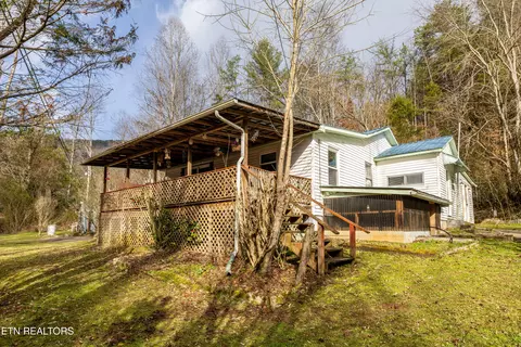 134 Hatcher Creek Ln, Walland, TN 37886