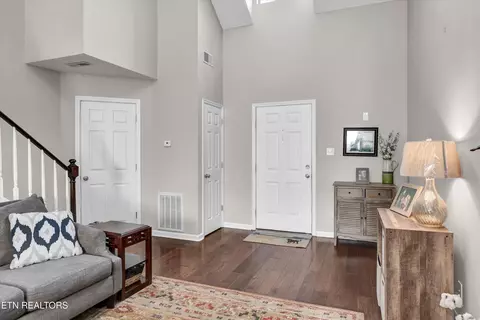 Entry Way - 3729 Holgate Ln, Powell, TN 37849 photo 1 of 2