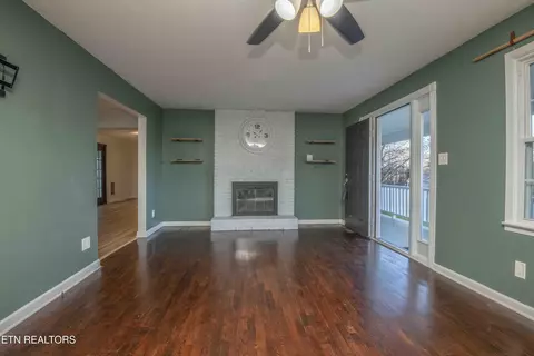 111 Valley View Ln, Heiskell, TN 37754 photo 8