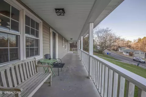 111 Valley View Ln, Heiskell, TN 37754 photo 4