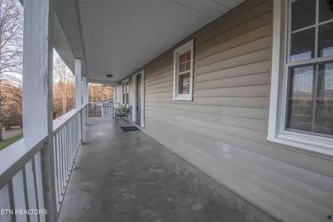 111 Valley View Ln, Heiskell, TN 37754 photo 6