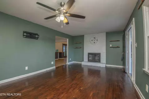 111 Valley View Ln, Heiskell, TN 37754 photo 9