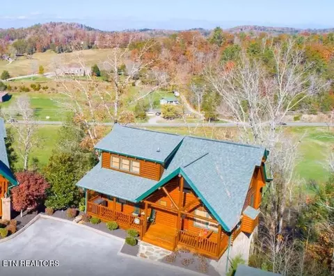 1912 Creek Overlook Way, Pigeon Forge, TN 37862