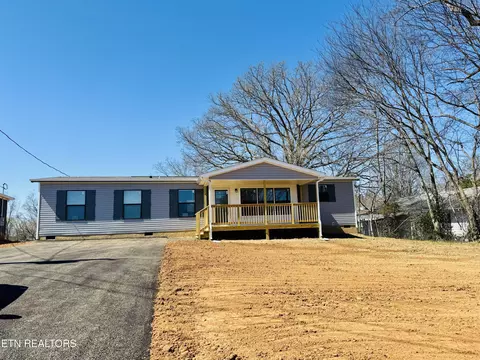 4406 Anna Maria Ln, Strawberry Plains, TN 37871