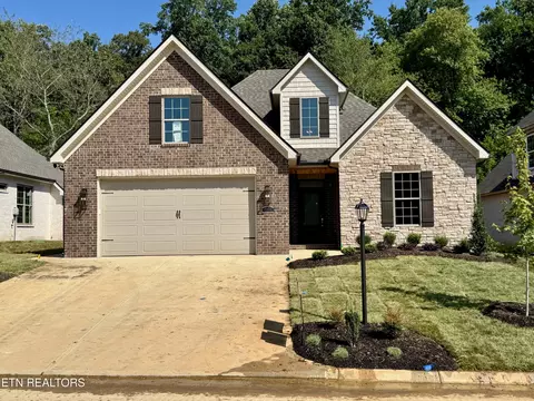 1133 Chardonnay Ln, Knoxville, TN 37932