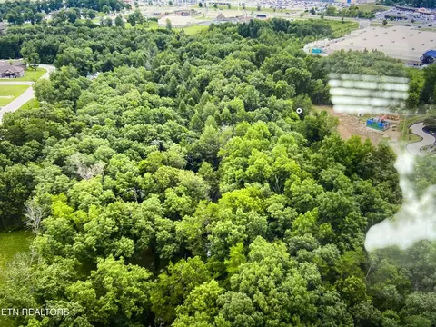 lot Apt 2 Hwy 127chuckles Pkwy, Crossville, TN 38555