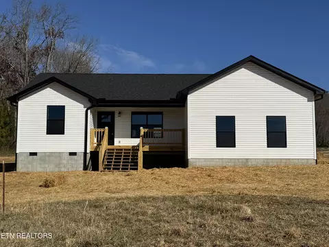 117 Ogle Dr, Sweetwater, TN 37874