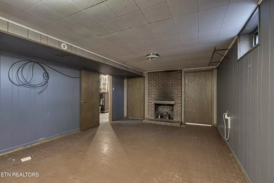 Other - 614 Henry Ln, Greenback, TN 37742 photo 7 of 14