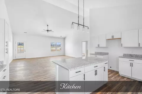 4531 Window Cliff Rd, Baxter, TN 38544 photo 6