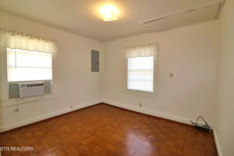 Bedroom - 201 Davis Ln, Oneida, TN 37841 photo 4 of 4