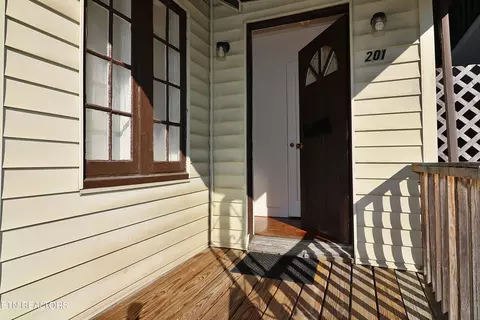 Exterior - 201 Davis Ln, Oneida, TN 37841 photo 3 of 7