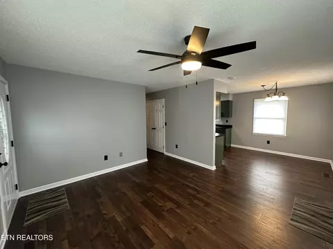 Living - 298 Stapleton Rd, Ewing, VA 24248 photo 3 of 3