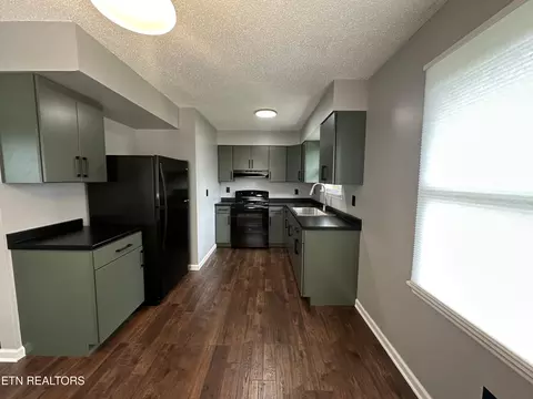 Kitchen - 298 Stapleton Rd, Ewing, VA 24248 photo 1 of 2