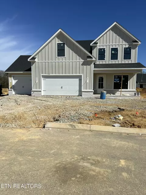 260 Poppy Pl, Lenoir City, TN 37772