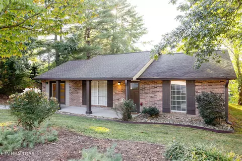 11424 Alanridge Ln, Knoxville, TN 37932