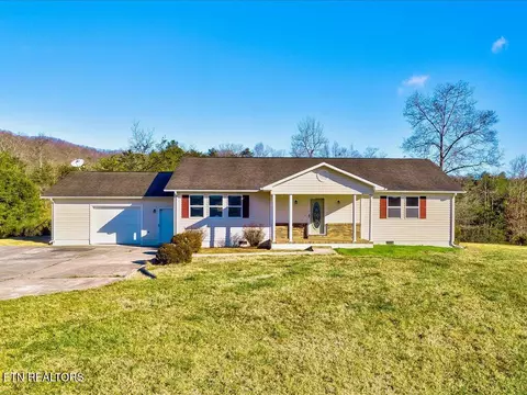 325 Mitchell Ln, Sneedville, TN 37869