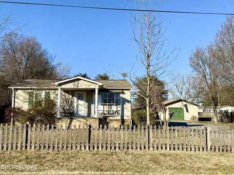 220 Pedigo Rd, Madisonville, TN 37354