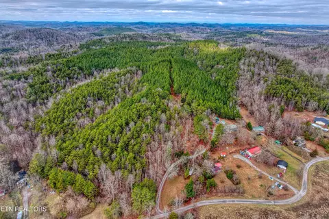 341 Boiling Springs Road, Vonore, TN 37885