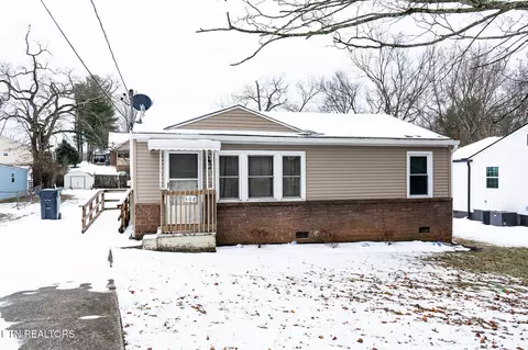 508 Henrietta Dr, Knoxville, TN 37912