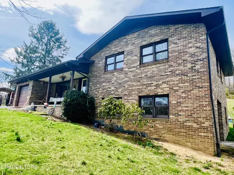 516 Cumberland Estates Rd, Cumberland Gap, TN 37724