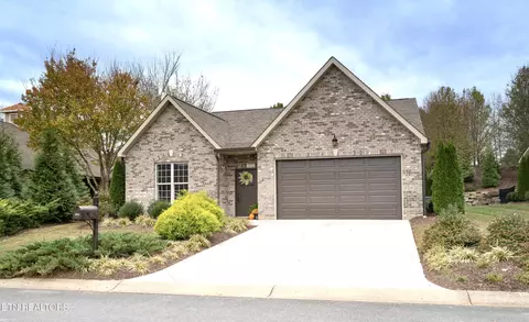 2238 Boulder Crest Ln, Sevierville, TN 37876