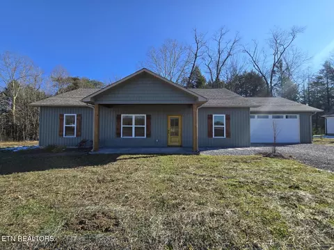 260 Hemlock Spings Dr, Helenwood, TN 37755
