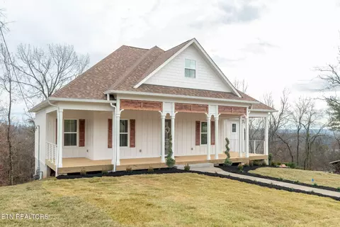 1712 NW Starmont Tr, Knoxville, TN 37909