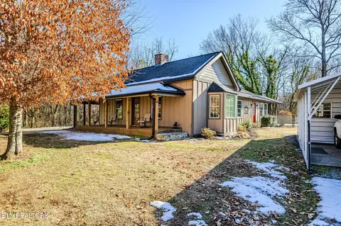 909 Brentwood Dr, Etowah, TN 37331