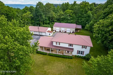 10055 Monterey Hwy, Monterey, TN 38574