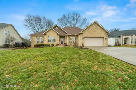 921 Annatole Ln, Knoxville, TN 37938