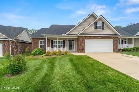 1685 Rocky Plains Ln, Knoxville, TN 37918