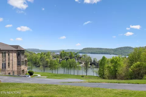 2614 Grand Vw Ct, Kingston, TN 37763