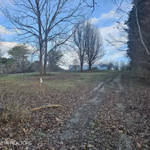 1145 Cloyds Church Rd, Greenback, TN 37742
