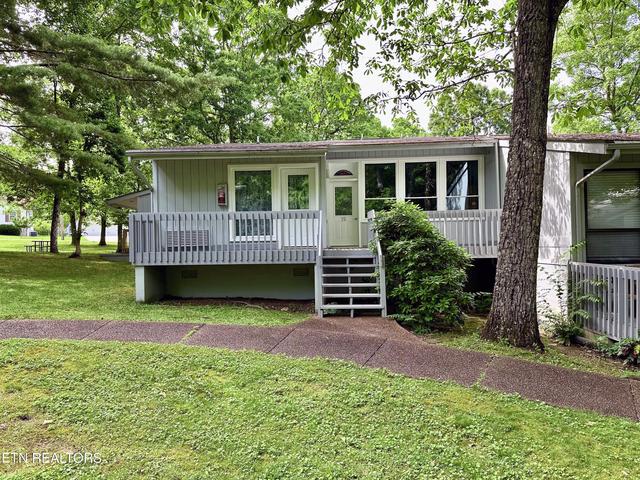 15 Eagle Ct, Crossville, TN 38558 | MLS# 1287563 | 25 Photos - Movoto